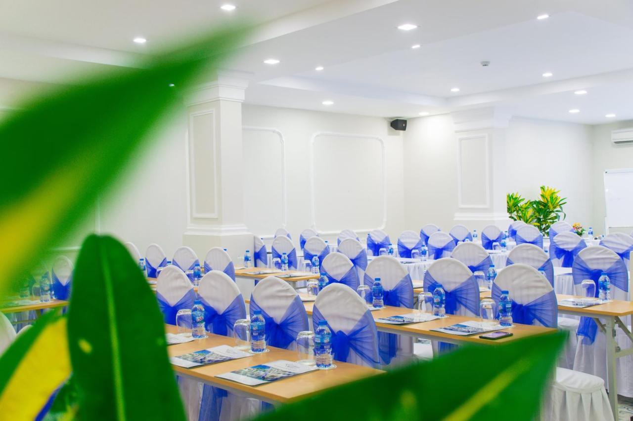 Hoi An Rosemary Boutique Hotel & Spa - A Peaceful Retreat Bagian luar foto